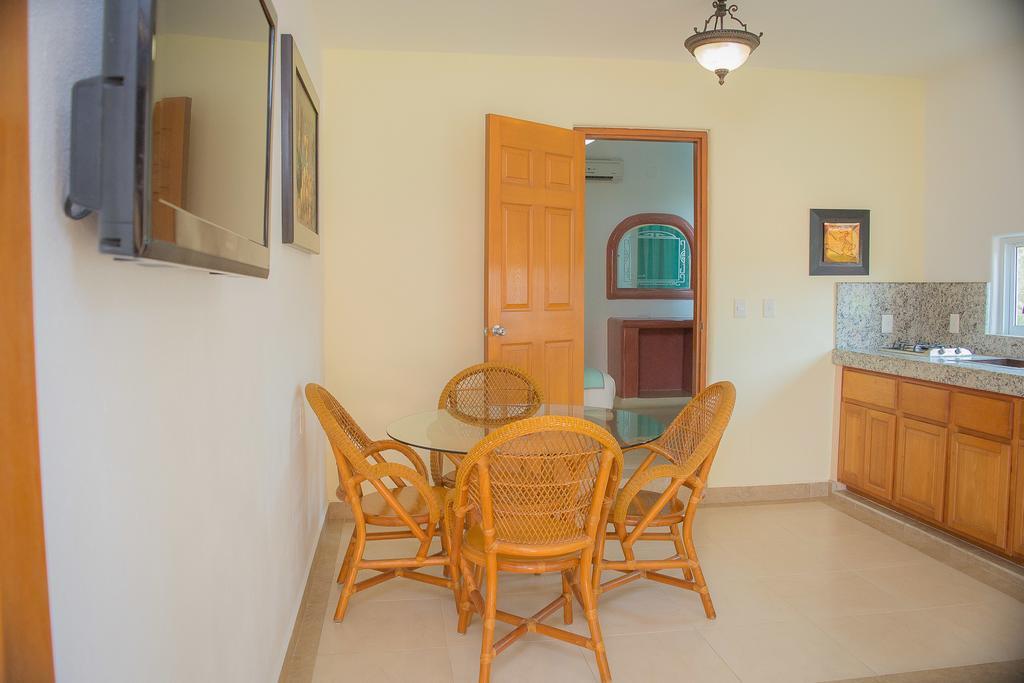 Bungalows Arena Dorada (Adults Only) Zihuatanejo Exteriör bild