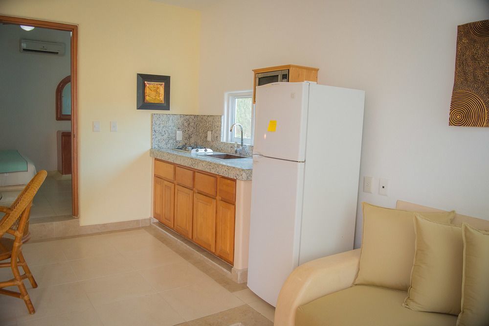 Bungalows Arena Dorada (Adults Only) Zihuatanejo Exteriör bild